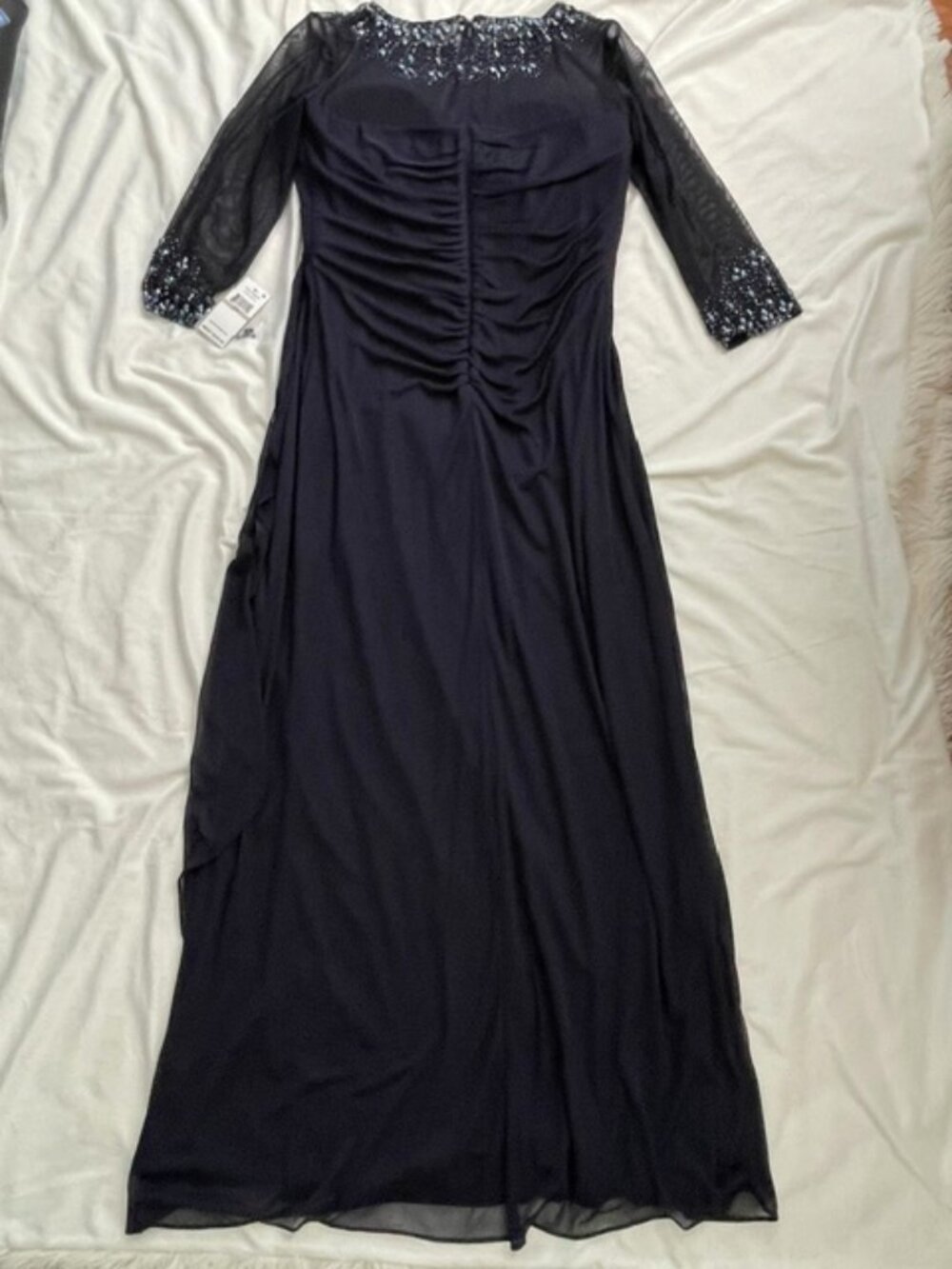 Alex Evenings Women's Sweetheart Beaded Mesh Gown, Dark Blue Navy, Size 12P - Picture 5 of 15